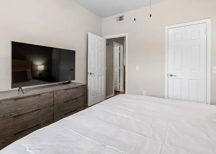 Apartment Landing Modern With Amazing Amenities *