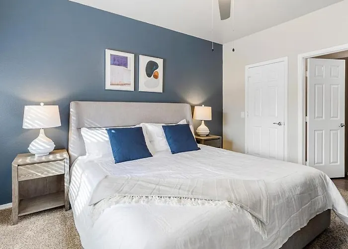 Landing Modern With Amazing Amenities Apartment